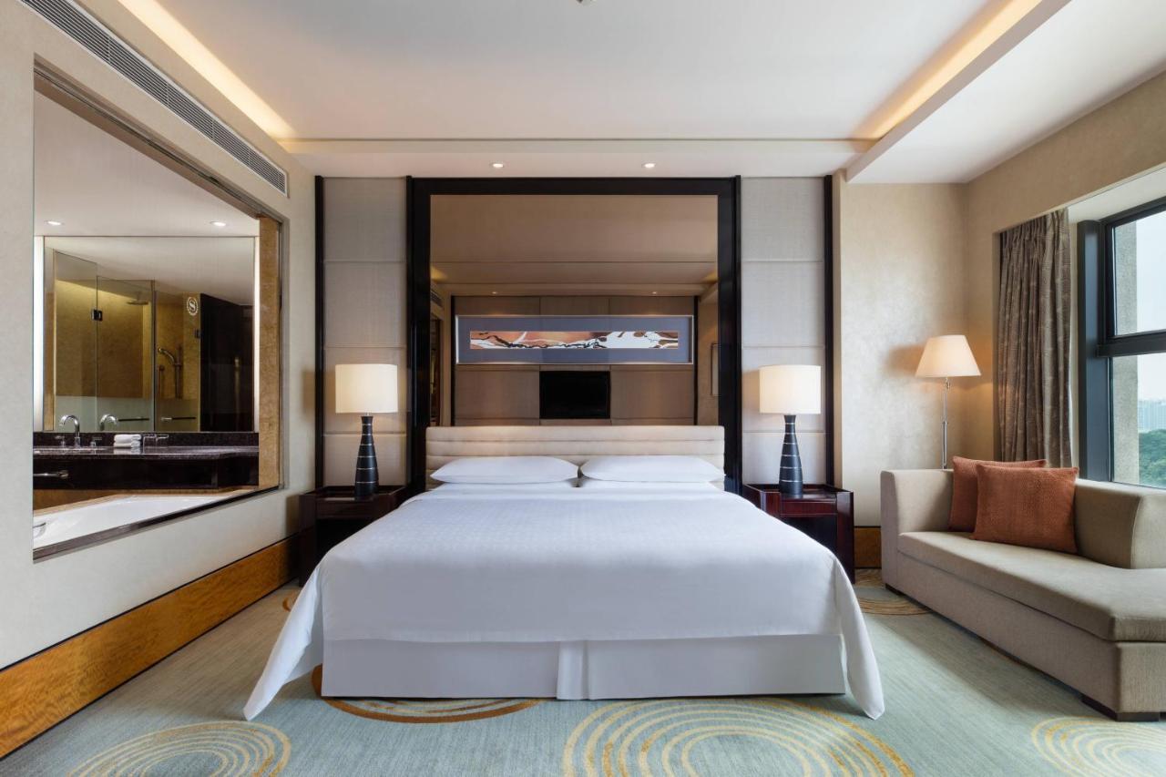 Sheraton Zhongshan Hotel Exterior photo