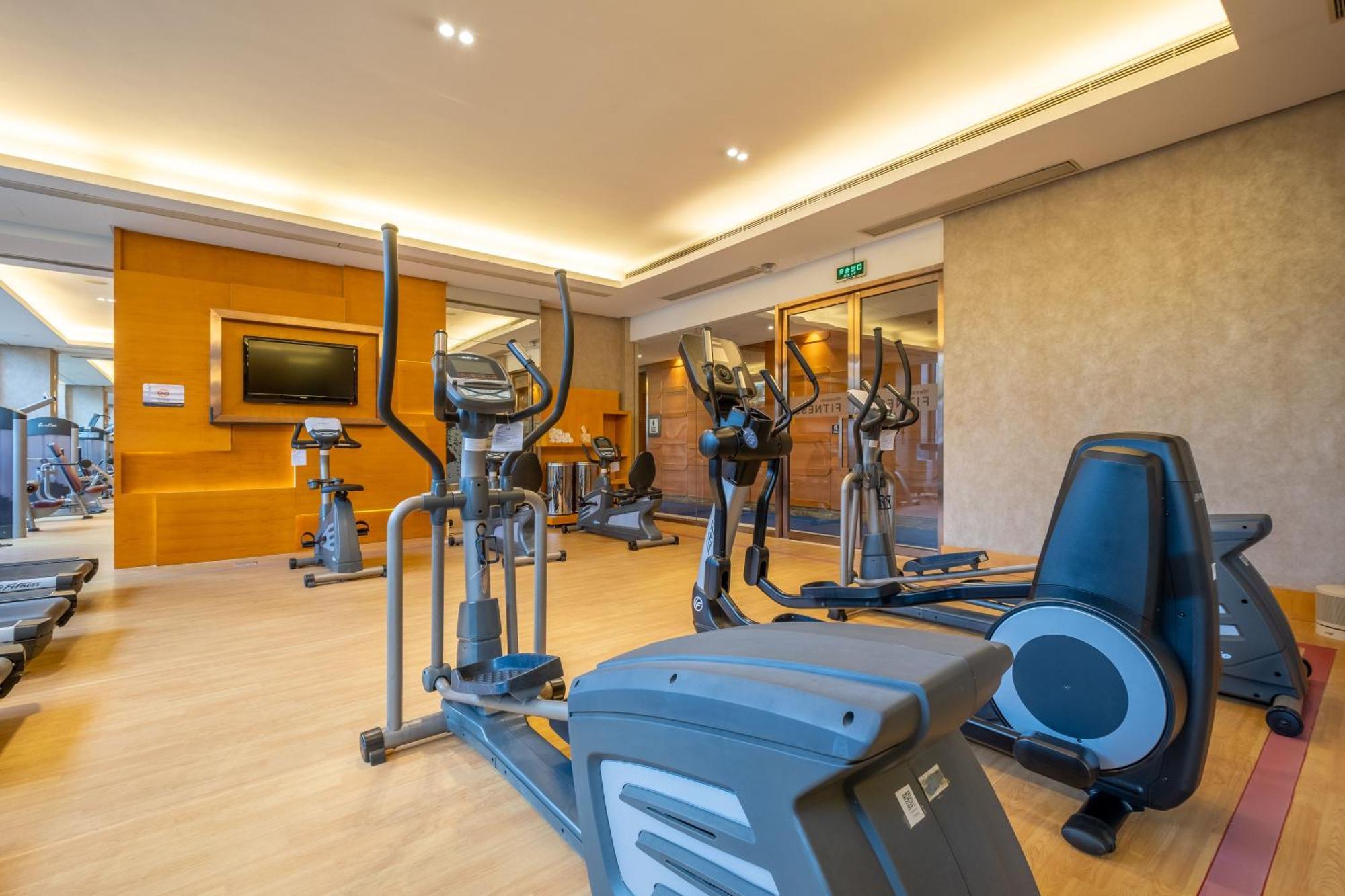 Sheraton Zhongshan Hotel Exterior photo