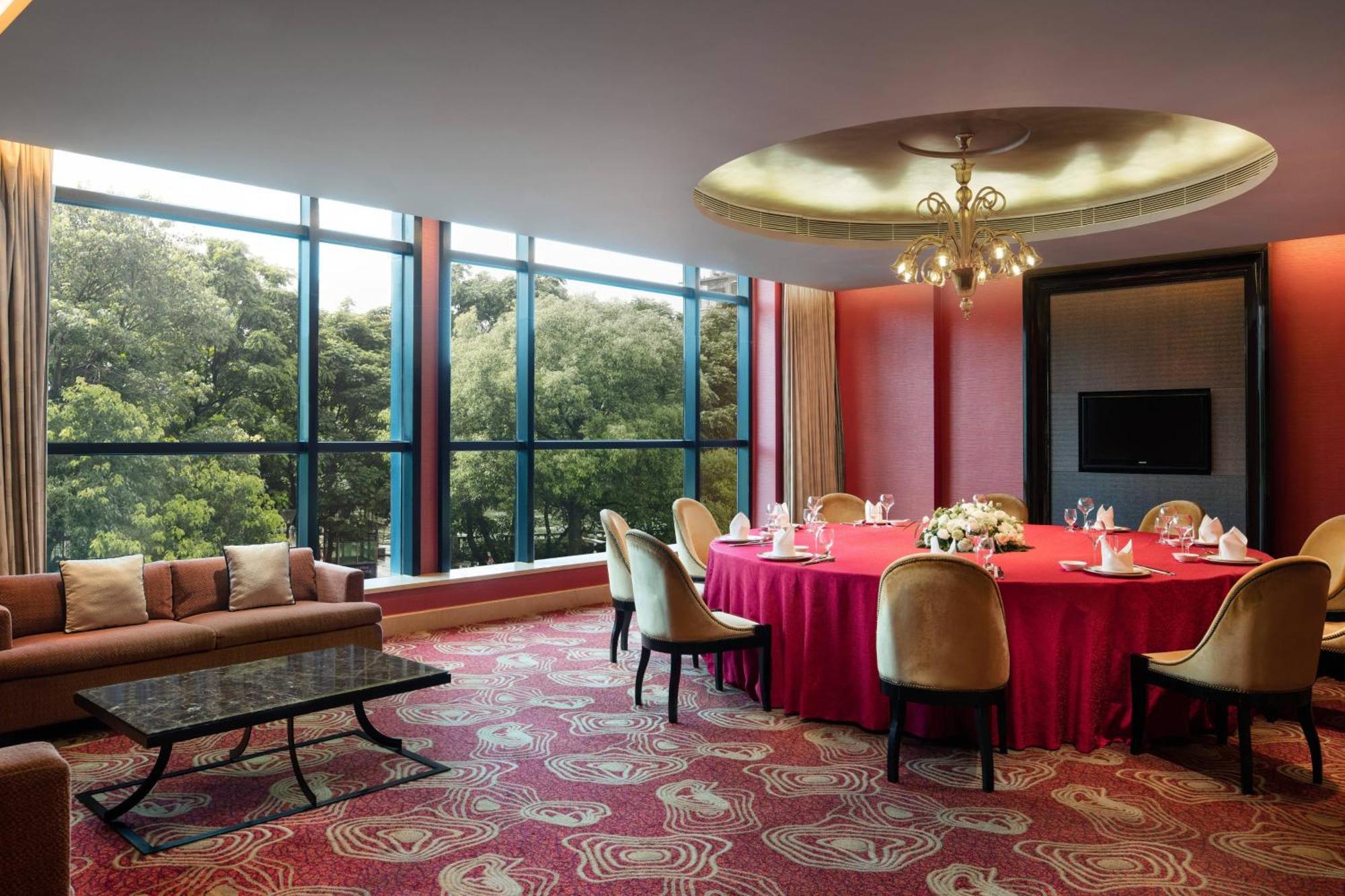 Sheraton Zhongshan Hotel Exterior photo