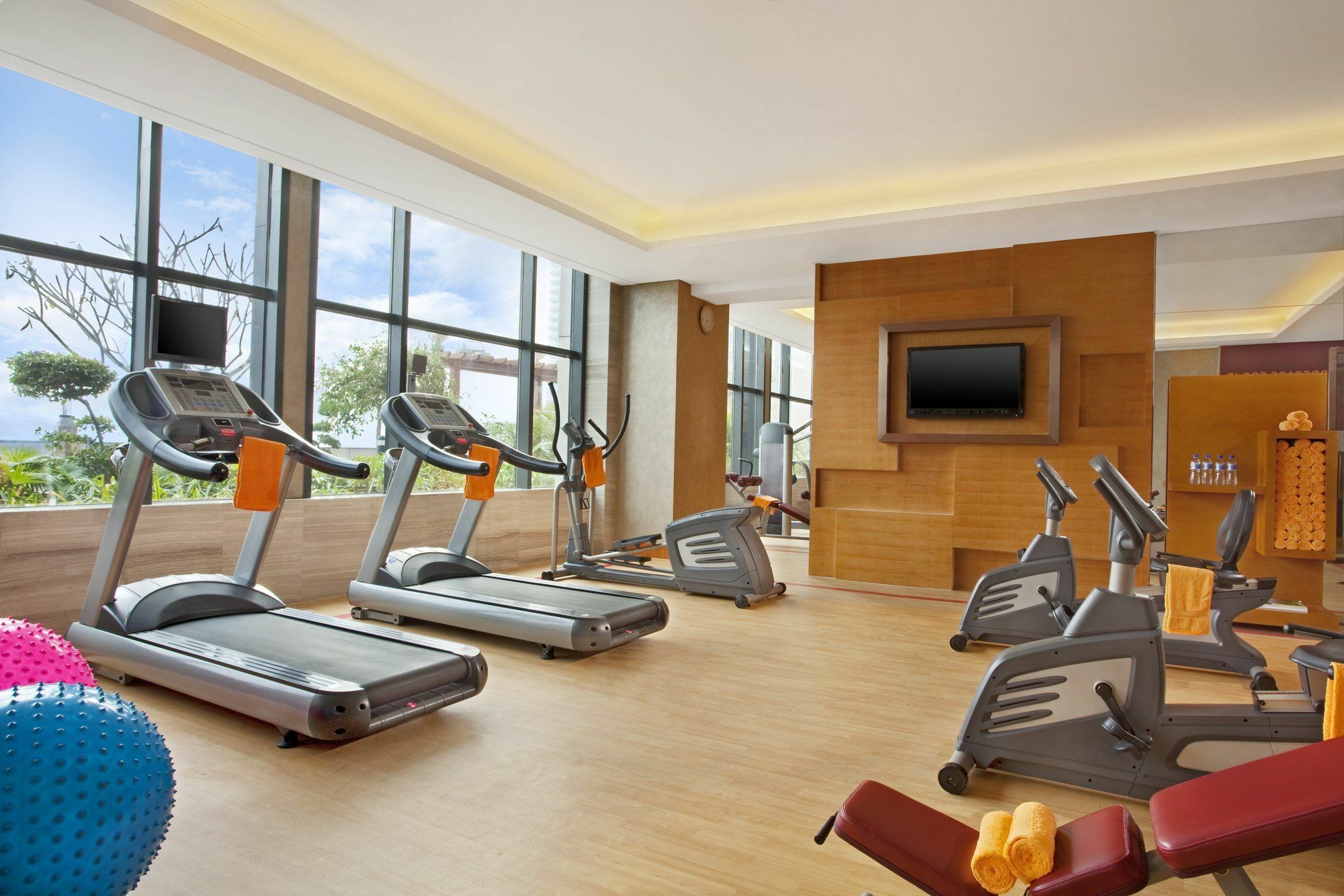Sheraton Zhongshan Hotel Exterior photo